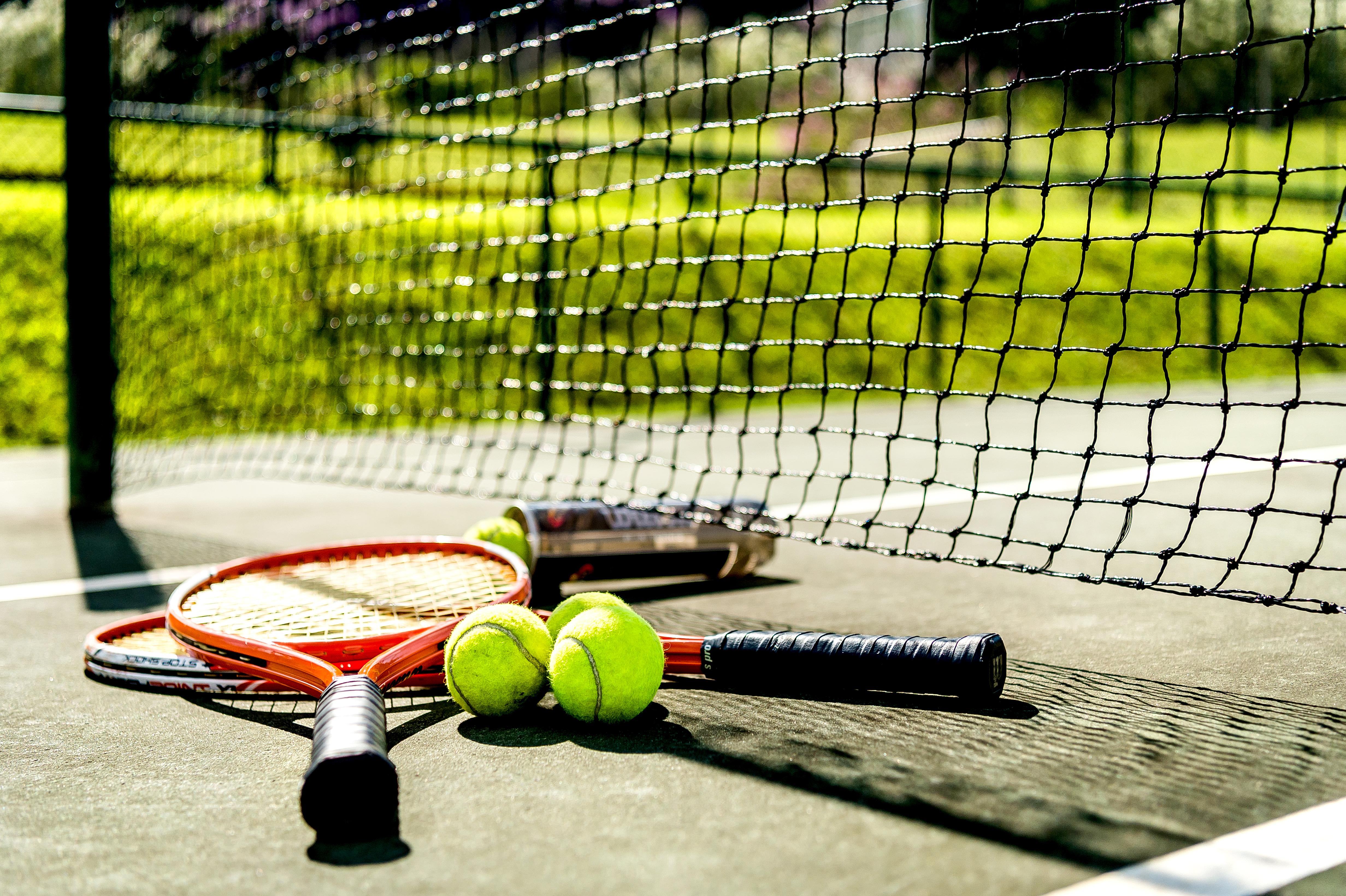 Hotel Pullman Sao Paulo Guarulhos Airport Zewnętrze zdjęcie Tennis balls and racquets